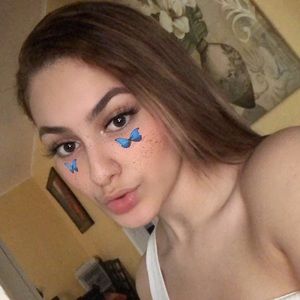 Meet your Posher, Ariana